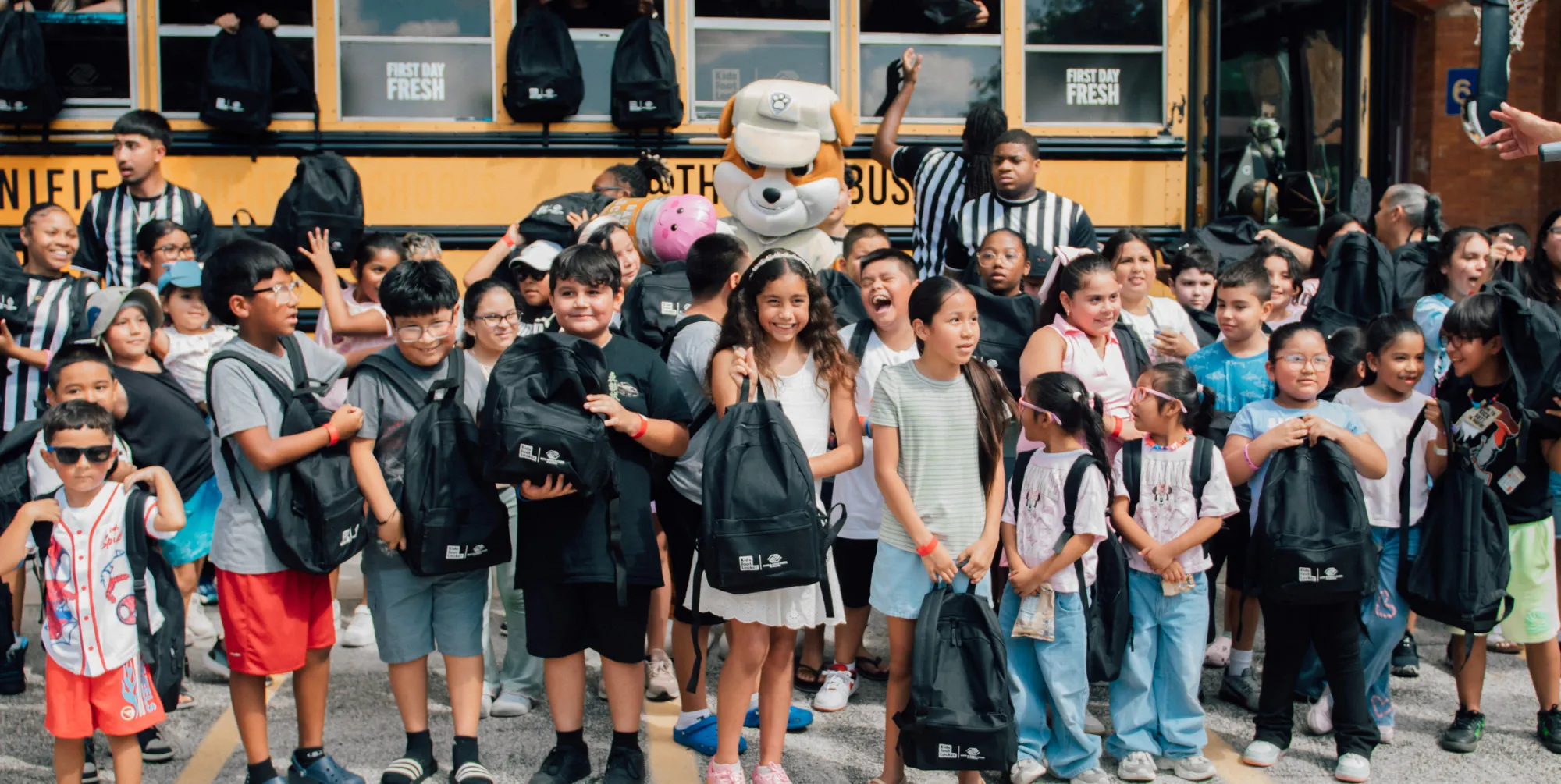 Sharpie and Paper Mate Team Up with Kids Foot Locker to Bring Back-to-School Energy to Chicago Through Boys & Girls Clubs